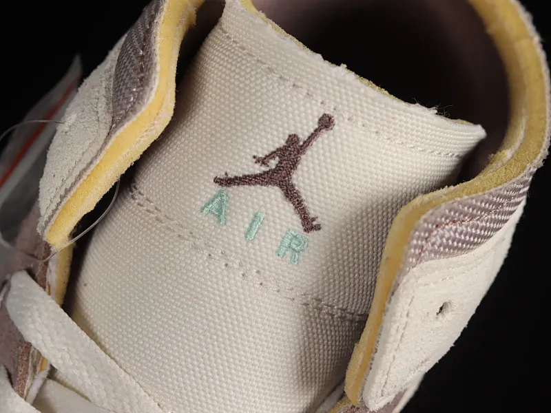 All categories Air Jordan Jordan series basketball shoes Air Jordan 1 Mid Air Jordan 1 Mid "Craft Sail" AJ1 Joe 1 brown gray China basketball shoes DM9652-102